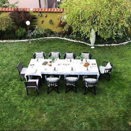 Lux Garden Home D Куманово Екстериор снимка